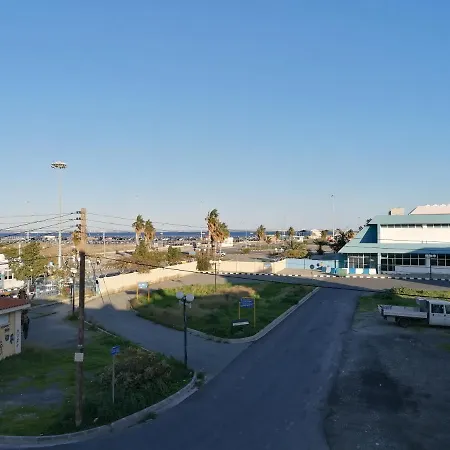 Must - Port * Larnaca